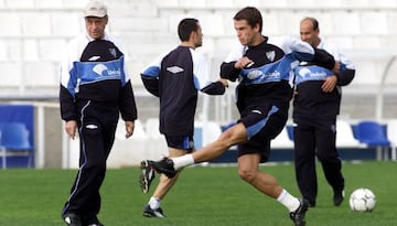 Peiró dirige un entrenamiento del Málaga (01-02)