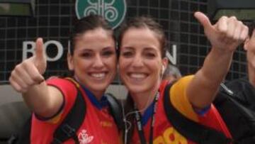 <b>CON UNA SONRISA. </b>Carmen Martín y Patricia Pinedo son la cara más amable y animada de una Selección femenina que aspira a conquistar una medalla en un Mundial.
