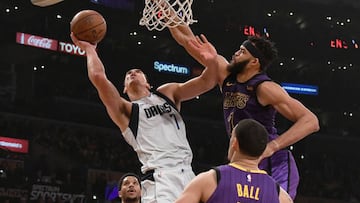 Lonzo, Ingram, Chandler... la defensa despierta a los Lakers