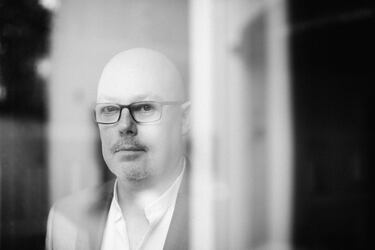 Vuelve John Boyne, el aclamado autor de ‘El niño con el pijama de rayas’: “La IA nunca reemplazará la imaginación de un ser humano”