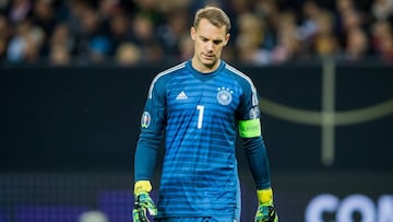 El guardameta del Bayern Munich, Manuel Neuer, con Alemania.