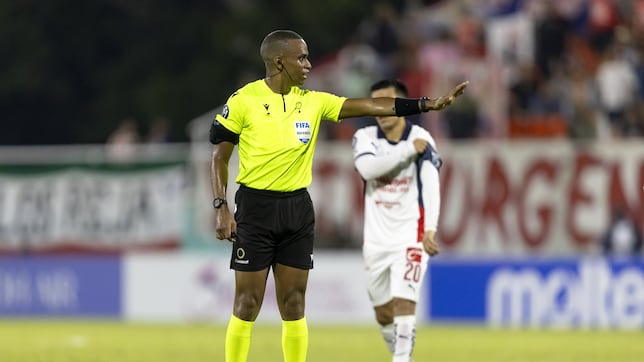 Así es Kwinsi Williams, el árbitro de LA Galaxy vs Tigres de cuartos de final de la Concachampions