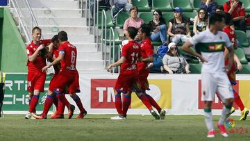 El Elche da vida al Numancia y se asoma al descenso
