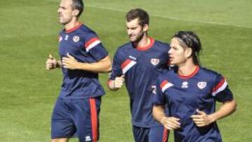 Amaya, Leo Baptistão y Zé Castro, en el entrenamiento del Rayo.