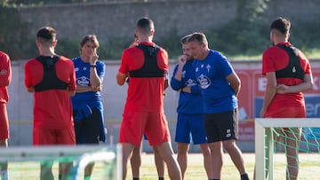 Cristóbal Parralo, en un entrenamiento del Racing de Ferrol.