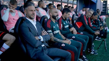 BUENOS AIRES, ARGENTINA - FEBRUARY 18: Martin Demichelis, coach of River Plate, looks on before a match between Tigre and River Plate as part of Liga Profesional 2023 at Jose Dellagiovanna on February 18, 2023 in Buenos Aires, Argentina. (Photo by Daniel Jayo/Getty Images)