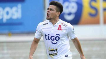 El delantero salvadore&ntilde;o Fito Zelaya volvi&oacute; a aparecer con Alianza y se encarg&oacute; de anotar el segundo tanto del encuentro en la final ante &Aacute;guila.