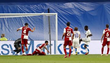 Camavinga marcó el 4-2 en su debut con el Real Madrid.