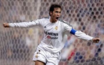 RAÚL GONZÁLEZ BLANCO: El 'ángel de Madrid' e ídolo del club capitalino, disputó 37 clásicos y marcó 15 goles.