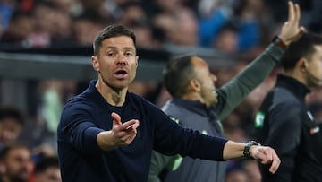 Soccer Football - LaLiga - Rayo Vallecano v Real Madrid - Campo de Futbol de Vallecas, Madrid, Spain - November 9, 2025 Real Madrid coach Xabi Alonso REUTERS/Susana Vera