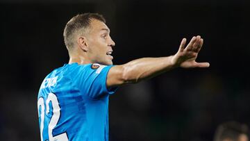 Dzyuba rompe su silencio: "A los que sientan sus traseros en mansiones de Inglaterra..."
