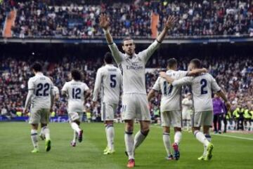 Gareth Bale celebra el 2-0.