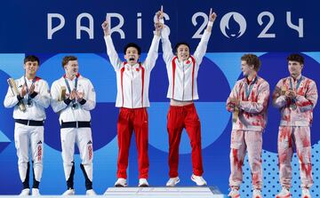 Junjie Lian y Hao Yang se hacen con la medalla de oro en saltos sincronizados en plataforma de 10 metros con un total de 490,35 puntos. De esta forma China se pone líder del medallero de forma virtual con 4 oros, 2 platas y 2 bronces

La plata ha sido para los británicos Tom Daley y Noah Williams, con 463,44 puntos, y el bronce para los canadienses Rylan Wiens y Nathan Zsombor-Murray con 422,13, aventajando en tan solo 4 puntos a los mexicanos Kevin Berlín y Randal Willars, que se quedan a las puertas de las medallas.