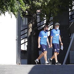 El Valencia baja el ritmo y se entrena sin Gayà ni Paulista