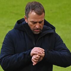 Rummenigge prohibe a Flick convertirse en seleccionador