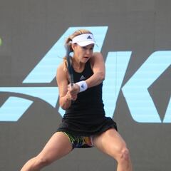 La rusa Kalinskaya, "triste" por la "aterradora" situación en Ucrania