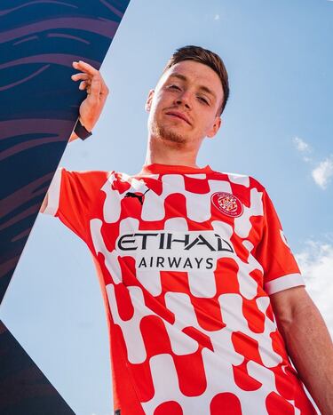 El Girona presume de Dovbyk y Tsygankov con la nueva camiseta
