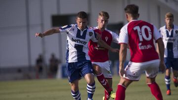 Bardhi en el amistoso frente al Murcia.