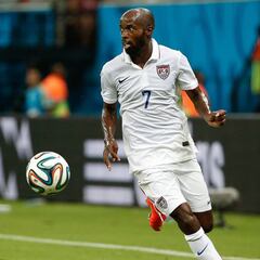 DaMarcus Beasley will retire at the end of the season