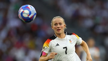 After a goalless draw in Marseille, Germany triumphed in a penalty shootout to secure a spot in the semi-finals of the Olympic women’s soccer tournament.