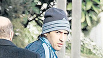 <b>OPTIMISTA. </b>Raúl salió ayer muy satisfecho de la clínica Ruber.