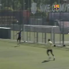 Esto de Messi ya es un absurdo: atención al gol hipnótico que hizo en el entrenamiento