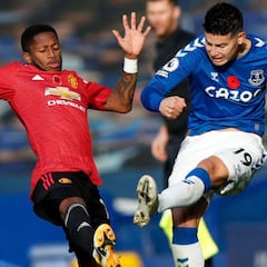 James, baja calificación y dominado por el United