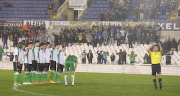 Gil Manzano pita el final del partido de Copa Racing-Real Sociedad tras negarse los cántabros a jugar.