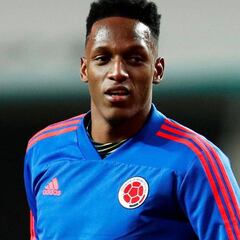 Yerry Mina sale lesionado en el primer tiempo ante Corea del Sur
