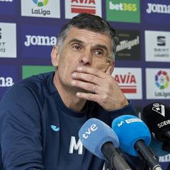 Mendilibar: "El Eibar debe hacer de 7 a 8 fichajes"