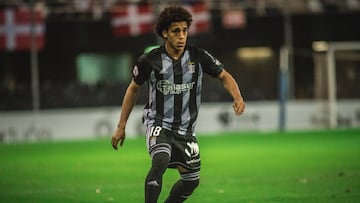 Adalberto Carrasquilla, durante un partido con el Cartagena.