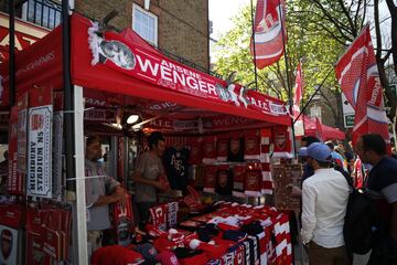 El Emirates recibe a Wenger tras el anuncio de su marcha