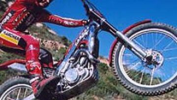 <B>LÍDER.</B> Adam Raga ha conseguido el primer puesto en el trial de Villalonga y el liderato del Campeonato de España de la especialidad.