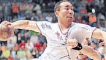 <b>AL BANQUILLO. </b>Dujsebaev no jugará la próxima temporada.