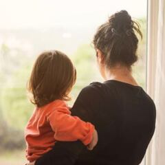 Beca para madres solteras 2023: montos, fechas de convocatoria y cómo inscribirse