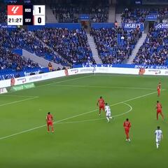 Sadiq marca uno de los mejores goles de la temporada en LaLiga: Ramos sale en la foto