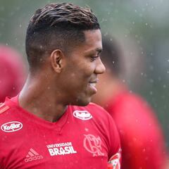 Flamengo rechaza oferta de Atlético Mineiro por Berrío