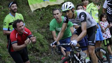 Omar Fraile, durante la decimocuarta etapa de la Vuelta a Espa&ntilde;a 2016 con final en el Aubisque.