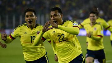El debut goleador de Colombia se queda en sus defensores