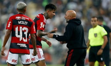 Jorge Sampaoli confió en Erick Pulgar, le dio la titularidad y el antofagastino no falló. De hecho, en 2023, el volante chileno fue escogido el mejor contención del Brasileirao.