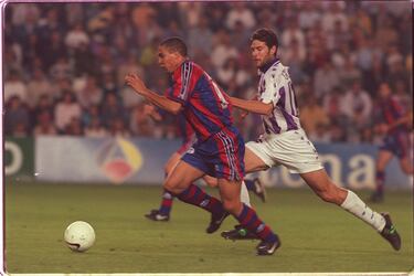 En los meses de verano de 1997, incluso antes de terminarse la temporada de fútbol, Ronaldo dejó el Barcelona con intención de fichar por un equipo italiano que resultó ser el Inter de Milán.