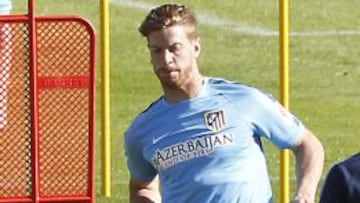 Ansaldi entrenando con el Atl&eacute;tico