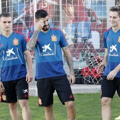 Pol Lozano exhibe su nivel Champions a los mandos