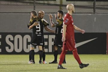 La sede para este encuentro fue el Estadio Agustín Sánchez, que fue un auténtico "infierno" para el club de la MLS