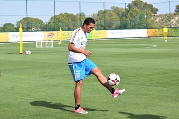 14 jugadores hicieron parte del segundo entrenamiento de Colombia en Murcia de cara a los amistosos ante España y Camerún el 7 y 13 de junio respectivamente.