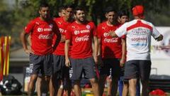 Los siete seleccionados locales de Chile arrancan este jueves los entrenamientos de cara a la Copa Am&eacute;rica.