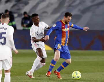 Vinicius y Messi.