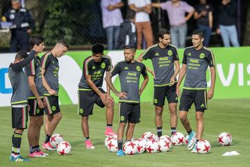 La Selección entrenó en Sumiya arropada por la afición