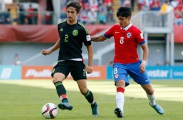 Yerko Leiva fue capitán de los azules en la consecución del título del Apertura Sub 17 del 2015 y hoy puede ser pieza clave en el equipo principal de Guillermo Hoyos, aunque por ahora sólo va al banco de suplentes.