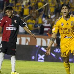 Alan Pulido regresó a la Liga MX tras 868 días
